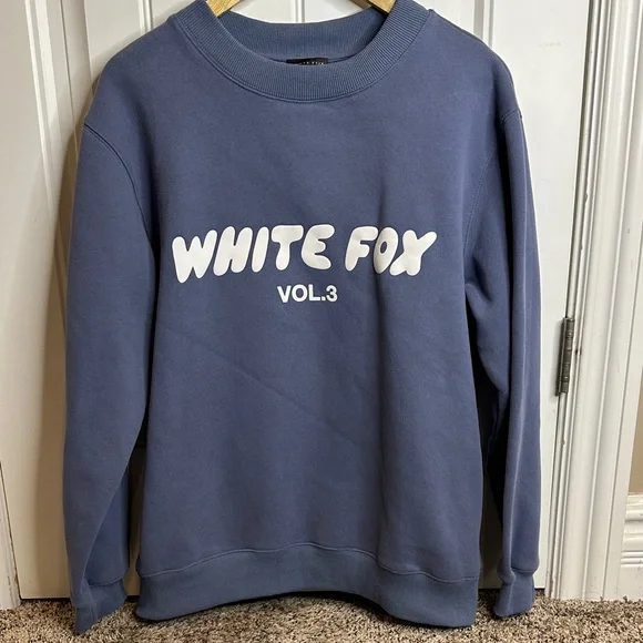 White Fox Crewneck - Picture 2 of 7